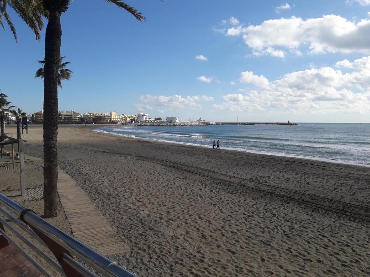 Malaga Downtown And Beach Apartment Extérieur photo
